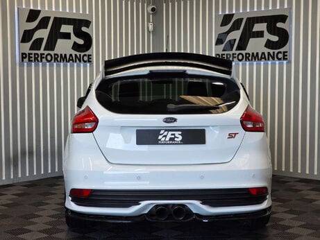 Ford Focus 2.0T EcoBoost ST-3 Hatchback 5dr Petrol Manual Euro 6 (s/s) (250 ps) 39