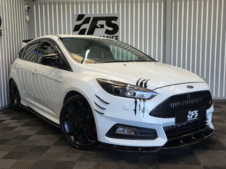 Ford Focus 2.0T EcoBoost ST-3 Hatchback 5dr Petrol Manual Euro 6 (s/s) (250 ps) 35