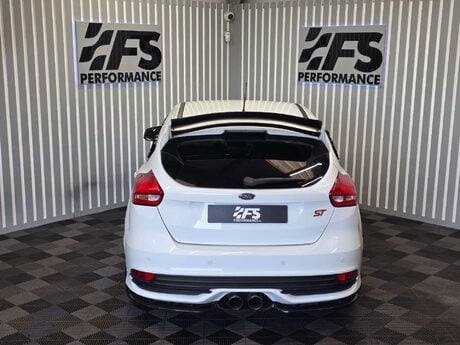 Ford Focus 2.0T EcoBoost ST-3 Hatchback 5dr Petrol Manual Euro 6 (s/s) (250 ps) 17
