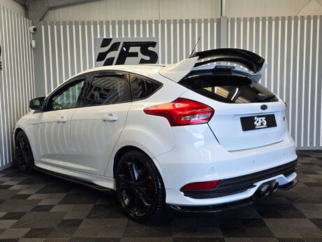 Ford Focus 2.0T EcoBoost ST-3 Hatchback 5dr Petrol Manual Euro 6 (s/s) (250 ps) 1