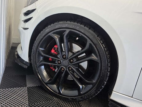 Ford Focus 2.0T EcoBoost ST-3 Hatchback 5dr Petrol Manual Euro 6 (s/s) (250 ps) 32