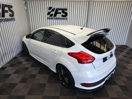 Ford Focus 2.0T EcoBoost ST-3 Hatchback 5dr Petrol Manual Euro 6 (s/s) (250 ps) 12