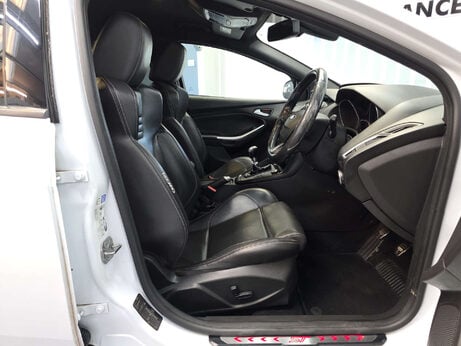 Ford Focus 2.0T EcoBoost ST-3 Hatchback 5dr Petrol Manual Euro 6 (s/s) (250 ps) 41