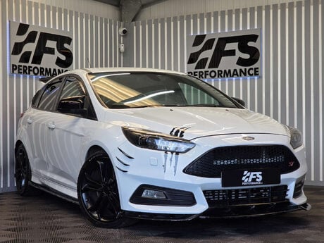 Ford Focus 2.0T EcoBoost ST-3 Hatchback 5dr Petrol Manual Euro 6 (s/s) (250 ps) 2