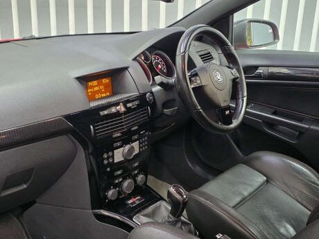 Vauxhall Astra 2.0i 16v VXR VXRacing Sport Hatch 3dr Petrol Manual (221 g/km, 237 bhp) 8