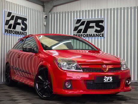 Vauxhall Astra 2.0i 16v VXR VXRacing Sport Hatch 3dr Petrol Manual (221 g/km, 237 bhp) 1