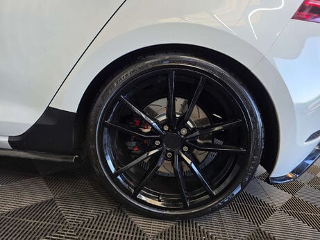 Volkswagen Golf 2.0 TSI R Hatchback 5dr Petrol DSG 4Motion Euro 6 (s/s) (310 ps) 22