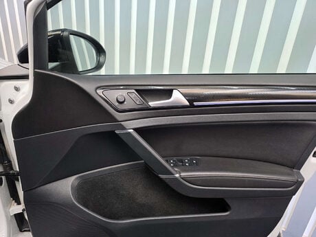 Volkswagen Golf 2.0 TSI R Hatchback 5dr Petrol DSG 4Motion Euro 6 (s/s) (310 ps) 12