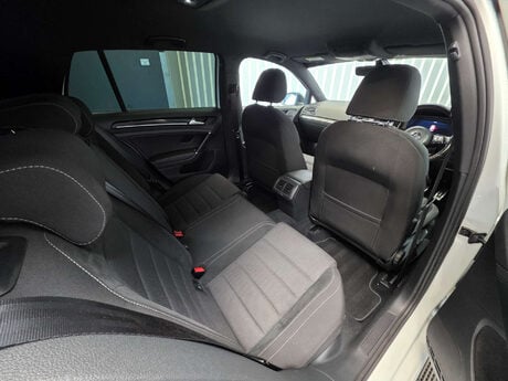 Volkswagen Golf 2.0 TSI R Hatchback 5dr Petrol DSG 4Motion Euro 6 (s/s) (310 ps) 19