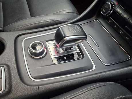 Mercedes-Benz A Class 2.0 A45 AMG (Premium) Hatchback 5dr Petrol SpdS DCT 4MATIC Euro 6 (s/s) (38 44