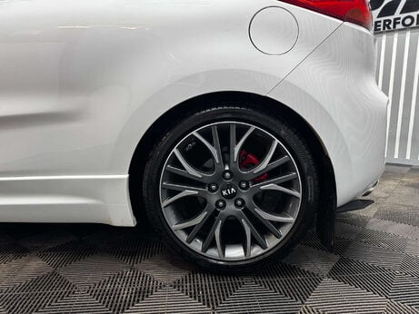 Kia Pro Ceed 1.6 T-GDi GT Tech Hatchback 3dr Petrol Manual Euro 5 (201 bhp) 5