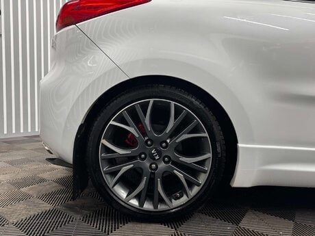 Kia Pro Ceed 1.6 T-GDi GT Tech Hatchback 3dr Petrol Manual Euro 5 (201 bhp) 12