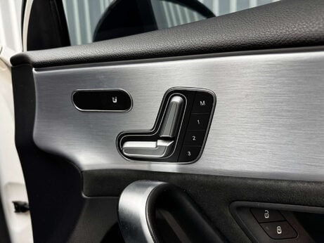 Mercedes-Benz A Class 2.0 A35 AMG (Premium Plus) Hatchback 5dr Petrol SpdS DCT 4MATIC Euro 6 (s/s 23