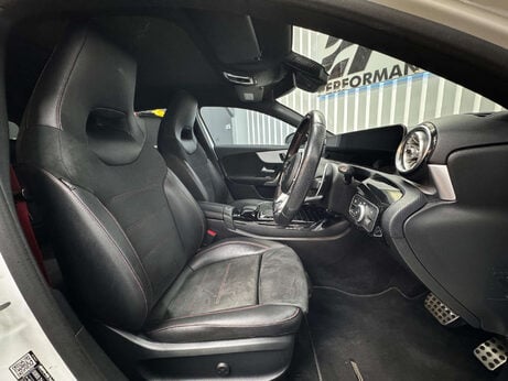 Mercedes-Benz A Class 2.0 A35 AMG (Premium Plus) Hatchback 5dr Petrol SpdS DCT 4MATIC Euro 6 (s/s 3