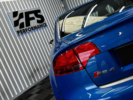 Audi RS4 4.2 Saloon 4dr Petrol Manual quattro (324 g/km, 415 bhp) 38