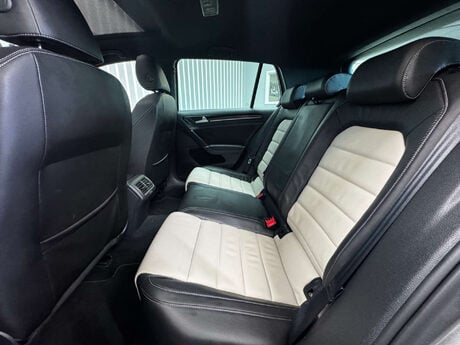 Volkswagen Golf 2.0 TSI BlueMotion Tech R Hatchback 5dr Petrol DSG 4Motion Euro 6 (s/s) (30 22