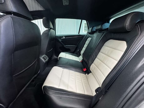 Volkswagen Golf 2.0 TSI BlueMotion Tech R Hatchback 5dr Petrol DSG 4Motion Euro 6 (s/s) (30 18