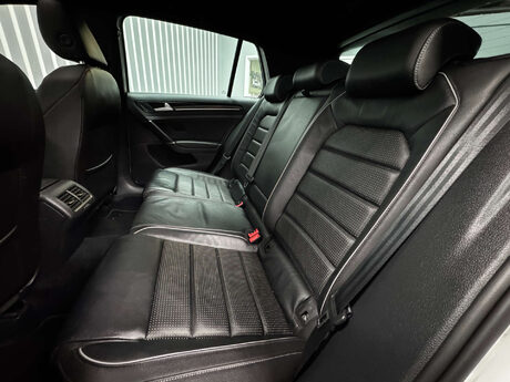 Volkswagen Golf 2.0 TSI BlueMotion Tech R Hatchback 5dr Petrol DSG 4Motion Euro 6 (s/s) (31 32