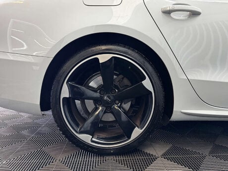 Audi A5 2.0 TDI Black Edition Sportback 5dr Diesel Auto quattro Euro 5 (s/s) (177 p 9