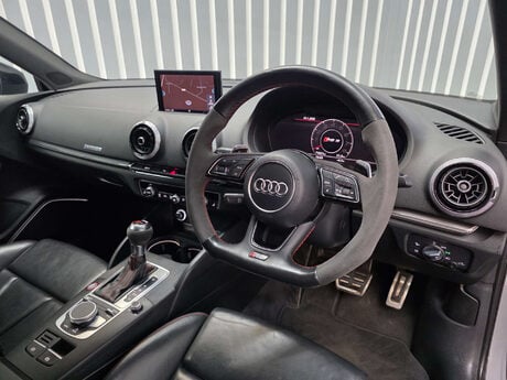 Audi RS3 2.5 TFSI Sportback 5dr Petrol S Tronic quattro Euro 6 (s/s) (400 ps) 40