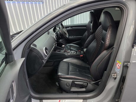 Audi RS3 2.5 TFSI Sportback 5dr Petrol S Tronic quattro Euro 6 (s/s) (400 ps) 22