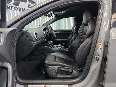 Audi RS3 2.5 TFSI Sportback 5dr Petrol S Tronic quattro Euro 6 (s/s) (400 ps) 41