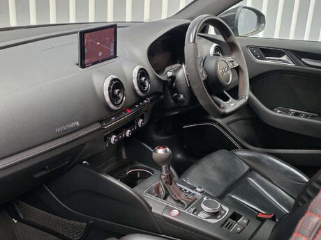 Audi RS3 2.5 TFSI Sportback 5dr Petrol S Tronic quattro Euro 6 (s/s) (400 ps) 8
