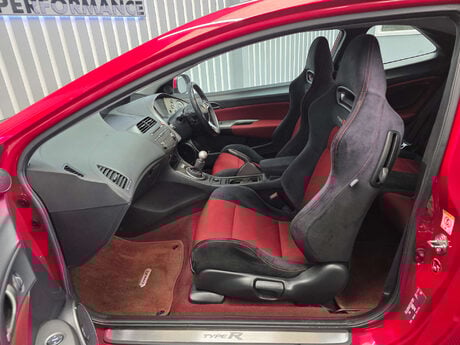 Honda Civic 2.0 i-VTEC Type R GT Hatchback 3dr Petrol Manual (215 g/km, 197 bhp) 21