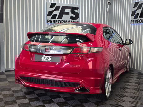 Honda Civic 2.0 i-VTEC Type R GT Hatchback 3dr Petrol Manual (215 g/km, 197 bhp) 33