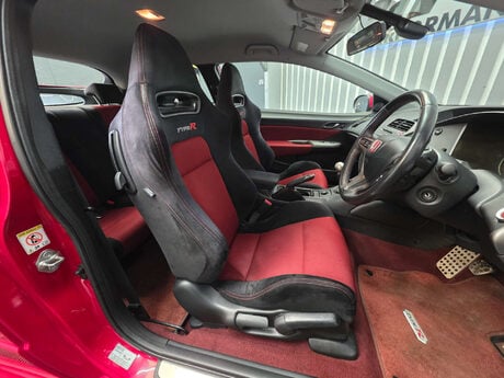 Honda Civic 2.0 i-VTEC Type R GT Hatchback 3dr Petrol Manual (215 g/km, 197 bhp) 7