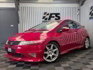 Honda Civic 2.0 i-VTEC Type R GT Hatchback 3dr Petrol Manual (215 g/km, 197 bhp) 3