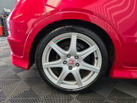 Honda Civic 2.0 i-VTEC Type R GT Hatchback 3dr Petrol Manual (215 g/km, 197 bhp) 25