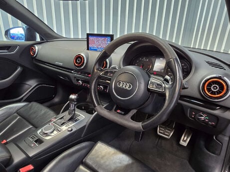 Audi RS3 2.5 TFSI Sportback 5dr Petrol S Tronic quattro Euro 6 (s/s) (Nav) (367 ps) 17