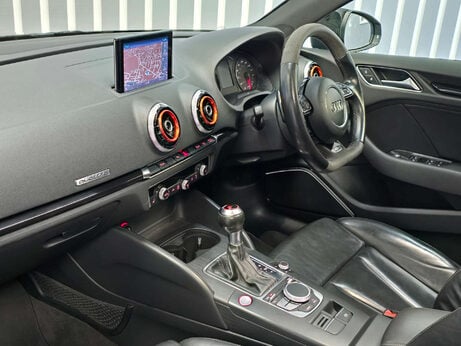 Audi RS3 2.5 TFSI Sportback 5dr Petrol S Tronic quattro Euro 6 (s/s) (Nav) (367 ps) 4