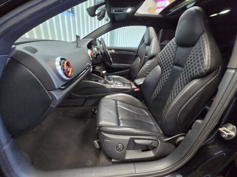 Audi RS3 2.5 TFSI Sportback 5dr Petrol S Tronic quattro Euro 6 (s/s) (Nav) (367 ps) 5