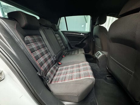 Volkswagen Golf 2.0 TSI BlueMotion Tech GTI Performance Hatchback 5dr Petrol Manual Euro 6 23