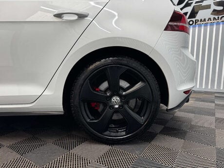 Volkswagen Golf 2.0 TSI BlueMotion Tech GTI Performance Hatchback 5dr Petrol Manual Euro 6 10