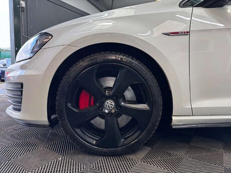 Volkswagen Golf 2.0 TSI BlueMotion Tech GTI Performance Hatchback 5dr Petrol Manual Euro 6 11