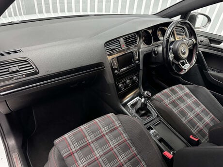 Volkswagen Golf 2.0 TSI BlueMotion Tech GTI Performance Hatchback 5dr Petrol Manual Euro 6 29