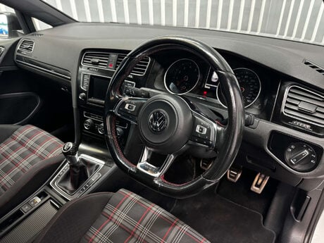 Volkswagen Golf 2.0 TSI BlueMotion Tech GTI Performance Hatchback 5dr Petrol Manual Euro 6 26