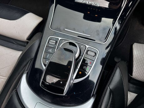 Mercedes-Benz C Class 4.0 C63 V8 BiTurbo AMG (Premium) Saloon 4dr Petrol SpdS MCT Euro 6 (s/s) (4 6