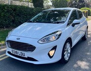 Ford Fiesta 1.0T EcoBoost Titanium Euro 6 (s/s) 5dr 12