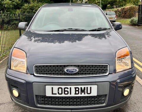 Ford Fusion 1.6 Titanium 5dr 1