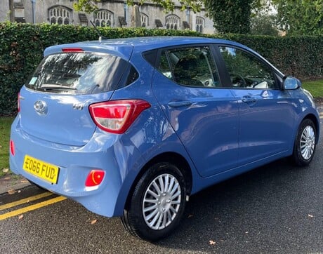 Hyundai i10 1.0 SE Euro 5 5dr 1