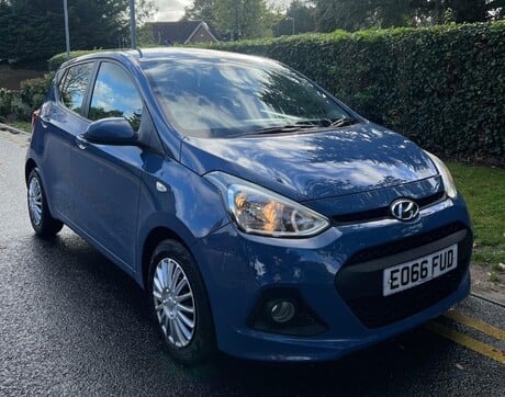 Hyundai i10 1.0 SE Euro 5 5dr 8