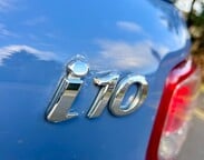 Hyundai i10 1.0 SE Euro 5 5dr 17