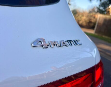 Mercedes-Benz GLC 2.1 GLC220d AMG Line G-Tronic 4MATIC Euro 6 (s/s) 5dr 27