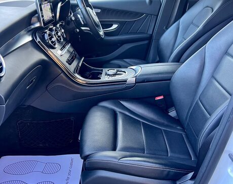 Mercedes-Benz GLC 2.1 GLC220d AMG Line G-Tronic 4MATIC Euro 6 (s/s) 5dr 33