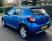 Dacia Sandero Stepway 0.9 TCe Laureate Euro 5 5dr 1