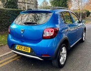 Dacia Sandero Stepway 0.9 TCe Laureate Euro 5 5dr 8